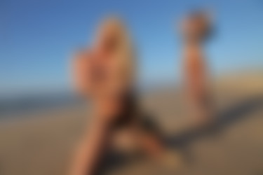 [photodromm.com] 2015-08/[photodromm.com] - 2015.08.16 - Stevie & Ella Mai - The Magic Beach (x50) 2000x3000/09l.jpg