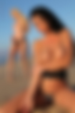 [photodromm.com] 2015-08/[photodromm.com] - 2015.08.16 - Stevie & Ella Mai - The Magic Beach (x50) 2000x3000/18l.jpg