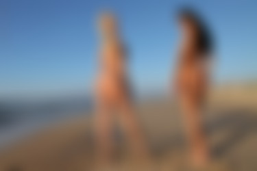 [photodromm.com] 2015-08/[photodromm.com] - 2015.08.16 - Stevie & Ella Mai - The Magic Beach (x50) 2000x3000/21l.jpg