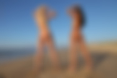 [photodromm.com] 2015-08/[photodromm.com] - 2015.08.16 - Stevie & Ella Mai - The Magic Beach (x50) 2000x3000/22l.jpg