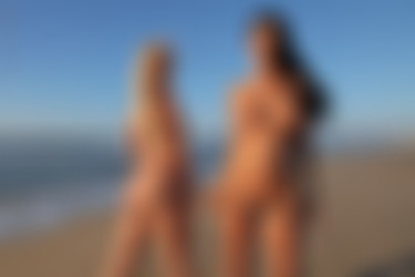 [photodromm.com] 2015-08/[photodromm.com] - 2015.08.16 - Stevie & Ella Mai - The Magic Beach (x50) 2000x3000/27l.jpg