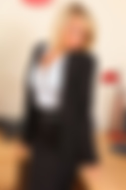 Only Secretaries In Suits 12.01.2012 - 26.12.2012/21st May 2012/liixd5ss/k6e_0004.JPG