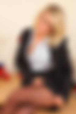 Only Secretaries In Suits 12.01.2012 - 26.12.2012/21st May 2012/liixd5ss/k6e_0029.JPG