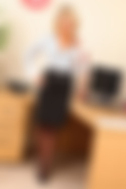 Only Secretaries In Suits 12.01.2012 - 26.12.2012/21st May 2012/liixd5ss/k6e_0039.JPG