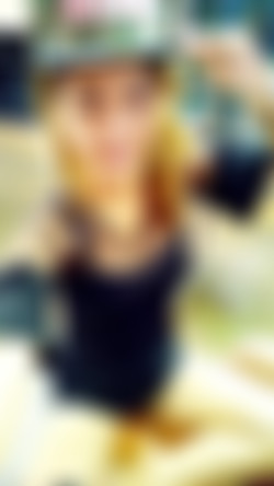 HelloLadyboy.com 4/1Amp1_Profile/amp1_intro_048-by-am.jpg