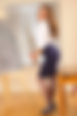 Only Secretaries In Suits 12.01.2012 - 26.12.2012/20th August 2012/Emma Watts_ws4qvhp6/zep_0005.JPG