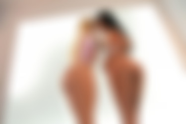 [photodromm.com] 2015-01/[photodromm.com] - 2015.01.20 - Stevie & Ellamai - Double Fantasy II (x46) 1333x2000/05l.jpg