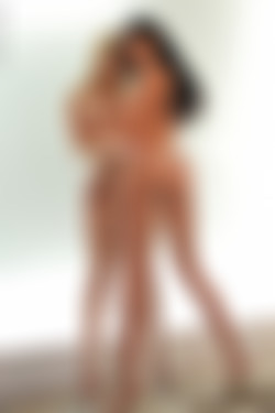 [photodromm.com] 2015-01/[photodromm.com] - 2015.01.20 - Stevie & Ellamai - Double Fantasy II (x46) 1333x2000/33l.jpg