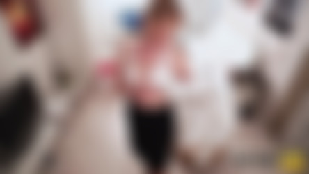 [Tutor4k.com] How to make out with a tutor Just spill tea on her! [1080p]/Images/3.jpg