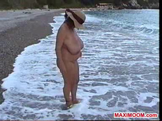 maximoom.com/2002-08-28 Fun With Waves 2.wmv
