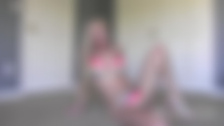 WorshipRene.com/Bikini Tease With a Dual Ending.mov