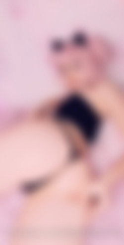 [OF] Belle Delphine (@belledelphine) Vids/1. OnlyFans/10-08-2020_Bone_Necklace (4).mp4